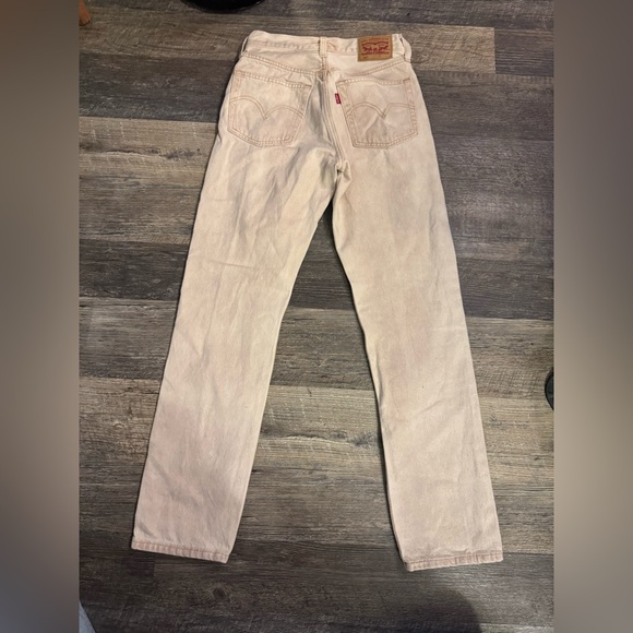 Levi's Women's Straight Leg Jeans in Beige - Picture 8 of 11